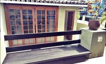 Imagem: Venda - Casa Duplex, 5 Quartos, Itaigara