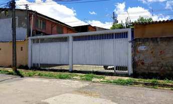 Imagem 2: Casa para venda possui 270 metros quadrados com 3 quartos em Metropolitana - Brasília - DF