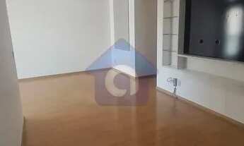 Imagem 2: APARTAMENTO REPLETO EM ARMÁRIOS PRÓXIMO AO METRÔ SAÚDE