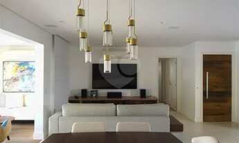 Imagem: Linda Cobertura Decorada á venda na Bosque