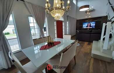 Imagem 2: ALUGUEL ANUAL 3 SUÍTES 2 VAGAS COND FECHADO BC