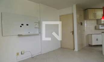 Imagem 3: Apartamento para Aluguel - Freguesia , 2 Quartos, 50 m2