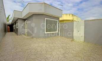 Imagem: CASA à venda com 2 quartos em Peruíbe