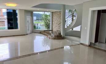 Imagem 6: Casa com 4 dormitórios (2 suítes) - 4 vagas de garagem no bairro Pedra Branca, em Palhoça