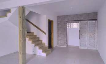 Imagem 5: Sobrado 2 dormitórios sendo uma suíte em Capão Novo, apenas 200m do mar