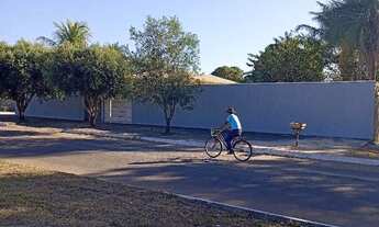 Imagem: VENDO Casa no Centro de Britânia go