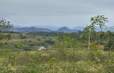 Imagem 2: Terreno na entrada do Valle Encantado com vista para a natureza Macaé RJ!