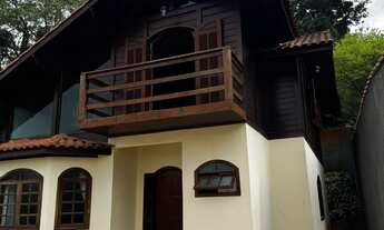 Imagem 2: Casa a venda em Mariporã SP / 3 Suítes + Piscina Área Gourmet