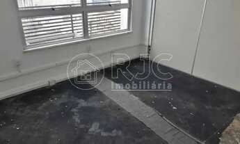 Imagem 3: Imóvel para venda possui 300 metros quadrados com 1 quarto em Centro - Rio de Janeiro - RJ