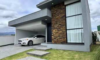 Imagem: Linda casa em Santo Amaro da Imperatriz