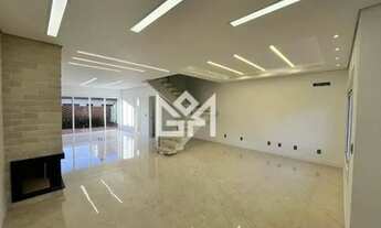 Imagem 5: Casa Nova em Condomínio Nobre com Infraestrutura Completa e Acesso Facilitado