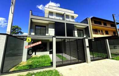 Imagem 2: Sobrado para Venda em Curitiba, Portão, 3 dormitórios, 1 suíte, 2 banheiros, 2 vagas