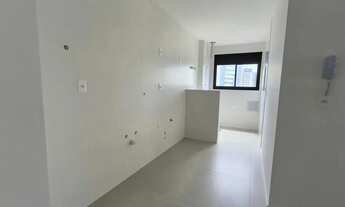 Imagem 4: Apartamento de 2 suítes, vaga de garagem para 2 carros e 1 hobby box no Estreito!