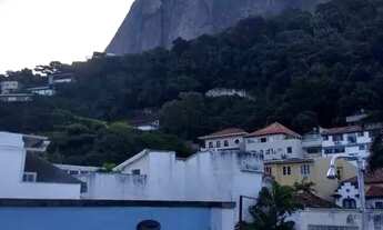 Imagem 2: Casa em Rua Embaixador Morgan - Humaitá - Rio de Janeiro/RJ