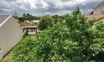 Imagem 2: Casa em Porto Alegre, no bairro Campo Novo, com 2 dormitório(s), e 2 banheiros