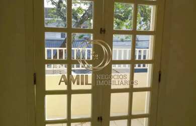 Imagem 2: EE - Aluga-se sobrado, 147 m², AC, 3 Quartos, 1 Suíte, 2 Vagas, Jardim das Indústrias, SJC