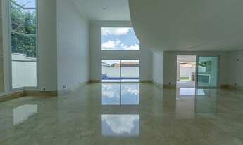 Imagem: Casa Moderna x27 x27 nunca habitada