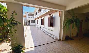 Imagem 3: Casa térrea Parque das Arvores - 04 vagas 03 dormitorios - Quintal + Quarto de Serv