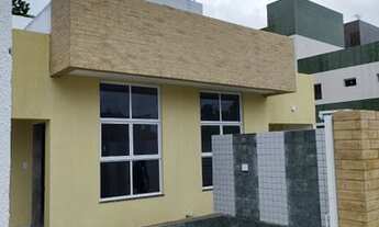 Imagem: Excelente casa com piscina, no bairro do