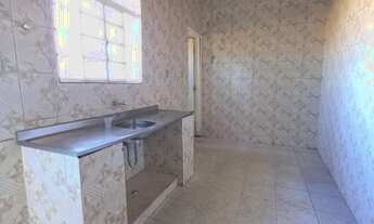 Imagem 2: Sala/Conjunto para aluguel possui 70 metros quadrados com 2 quartos em Morada da Serra - C