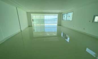 Imagem 3: Apartamento para venda com 4 quartos prédio frente ao mar em Meia Praia Itapema SC