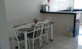 Imagem 2: Casa para venda possui 140 metros quadrados com 3 quartos em Granada - Uberlândia - MG