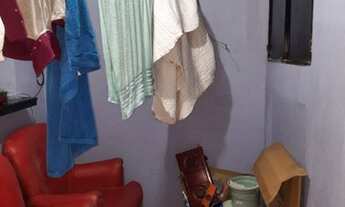 Imagem 5: Aluga- se una casa no Novo Israel, com um ar split instalado e um guarda roupa