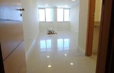 Imagem 5: Sala comercial pronta, sol da manhã, vista panorâmica, próxima aos elevadores - Vertice Ma