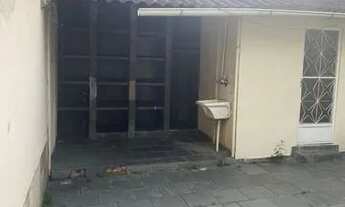 Imagem 2: Casa de fundos Casa com 3 dormitórios