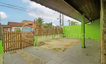 Imagem 7: CASA à venda com piscina e 3 quartos em Peruíbe, no bairro Parque Balneario Oasis