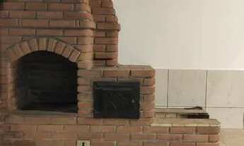 Imagem 13: Sobrado maravilhoso com trio caipira, salão de festas e quintal gramado