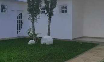 Imagem: Casa de 4 quartos para alugar no bairro