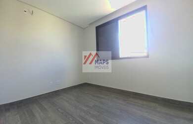 Imagem 5: Cobertura com quatro quartos, suíte, e duas vagas de garagem no bairro Liberdade