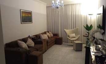 Imagem 2: Sobrado para venda possui 133 metros quadrados com 5 quartos em Vila Arriete - São Paulo