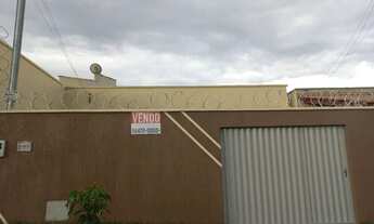 Imagem 2: Casa atrás da coca cola em trindade