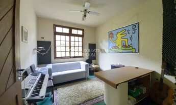 Imagem 7: Casa com 3 dormitórios, 03 salas e 04 vgs de garagem - Trindade - Florianópolis - SC