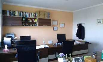 Imagem 4: Casa a venda, 06 quartos c/suíte, 06 vagas, no Água Verde em Curitiba PR