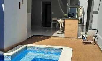 Imagem 2: CASA IMPECÁVEL EM BAIRRO NOBRE DE JOINVILLE