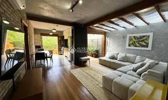 Imagem 2: Duplex para venda possui 119 m², com 2 quartos, bairro Mont Serrat - Porto Alegre - RS