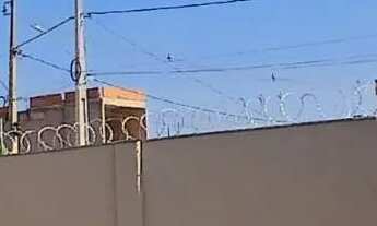 Imagem: Apartamento à venda em Village do Lago