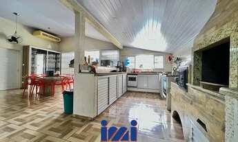 Imagem 4: Casa 5 dormitórios em Pontal do Sul com piscina