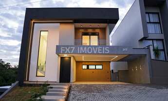 Imagem: Residência de Luxo em Condomínio na Vila