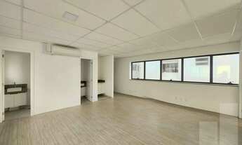 Imagem 6: Conjunto Comercial Moderno Próximo ao Metrô Paraíso