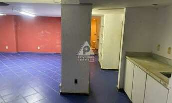 Imagem 6: Ótimo ponto comercial com 90m2 na Rua Paula Freitas (quadra da praia)