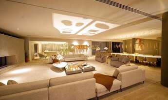 Imagem 7: Casa no Tamboré II com 6 Suítes, avalia permuta