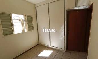 Imagem 4: Casa residencial com 3 quartos sendo 1 suíte disponível para locação bairro Santa Mônica e