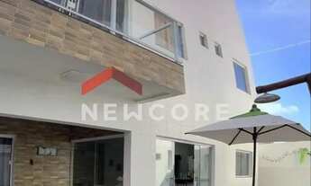 Imagem: Casa de condomínio em Avenida Atlântica