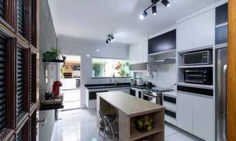 Imagem 2: Casa para venda em Parque São Domingos com 3 quartos, sendo 1 suíte , 140m²