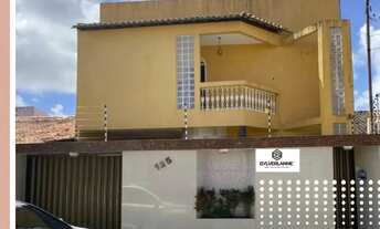 Imagem 7: Casa à venda em rua pública