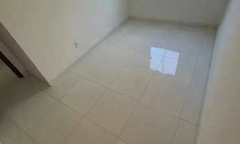 Imagem 2: OPORTUNIDADE JARDIM EUROPA: CASA 2/4 COM CORREDOR LATERAL